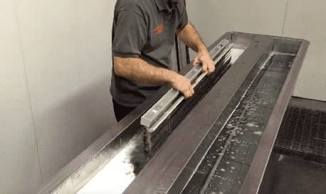 Cómo es la limpieza ultrasónido y cómo funciona