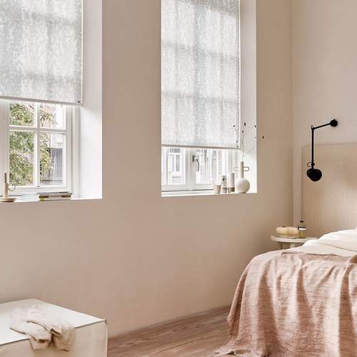 Qué Beneficios Traen los Servicios de Limpieza de Cortinas Roller